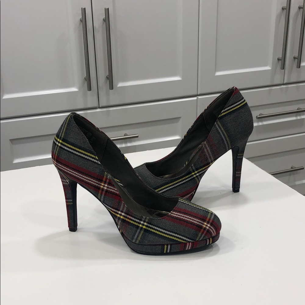 Fioni Plaid Platform Stiletto Heels Red Gray Tartan Pumps Size 7